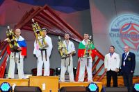 Среди призёров чемпионата - хабаровчанин Святослав Еренков (крайний слева)
