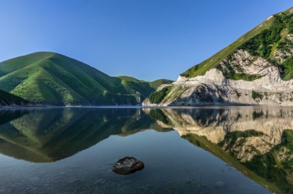 Высокогорное озеро Казеной-Ам.