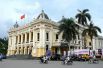 Ханойский оперный театр, Вьетнам. Был построен в период с 1901 по 1911 гг., во времена господства французской колониальной администрации. При составлении проекта строительства здания за образец было взято здание французской Оперы Гарнье.