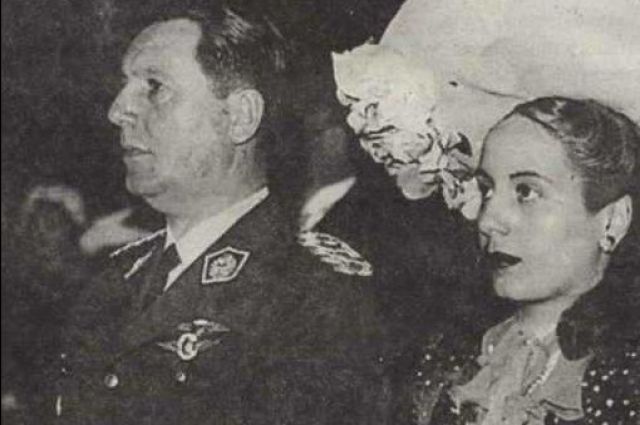 Свадьба Хуана Перона и Эвы Дуарте в 1945 году. 