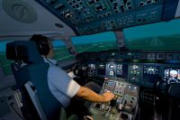 Электронные тренажёры обучат управлять и самолётом, и бульдозером.