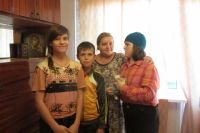 Светлана Гудилина со своими детьми.