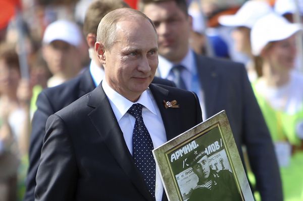 Президент России Владимир Путин уже в третий раз возглавил рейтинг самых влиятельных людей мира по версии Forbes.