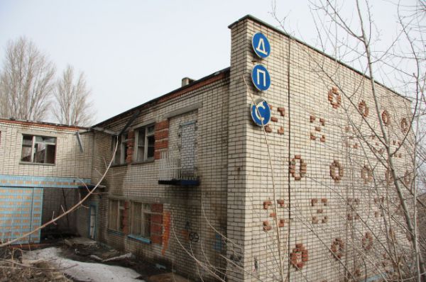 Бывшее отделение дорожно-патрульной службы в Дзержинском районе. Находится рядом с микрорайоном «Семь ветров».