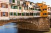 Понте Веккьо — самый древний мост города Флоренции (был построен в 1345 году) и единственный, сохранивший с тех времен свой первоначальный облик. 