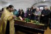 Отпевание Нины Лущенко, погибшей в авиакатастрофе Airbus-321 в Египте, в церкви Святых Благоверных Князей Бориса и Глеба.