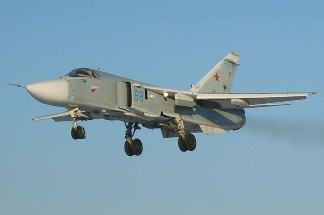Бомбардировщик Су-24. 