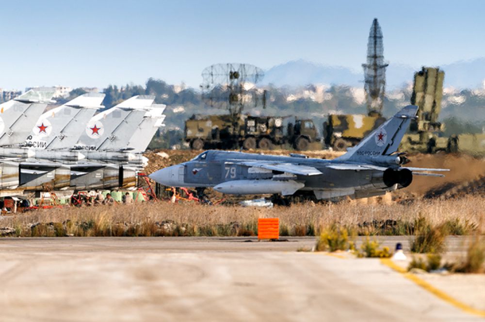 Фронтовой бомбардировщик Су-24