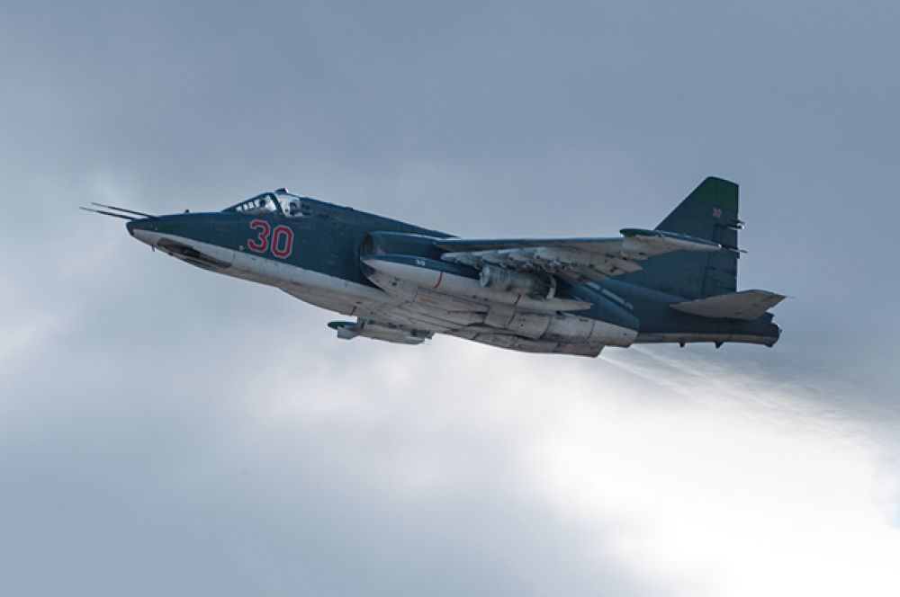 Штурмовик Су-25