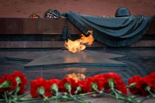 Могила Неизвестного солдата в Александровском саду.