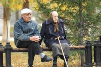 Помогать одиноким пенсионерам волонтёрам не трудно.