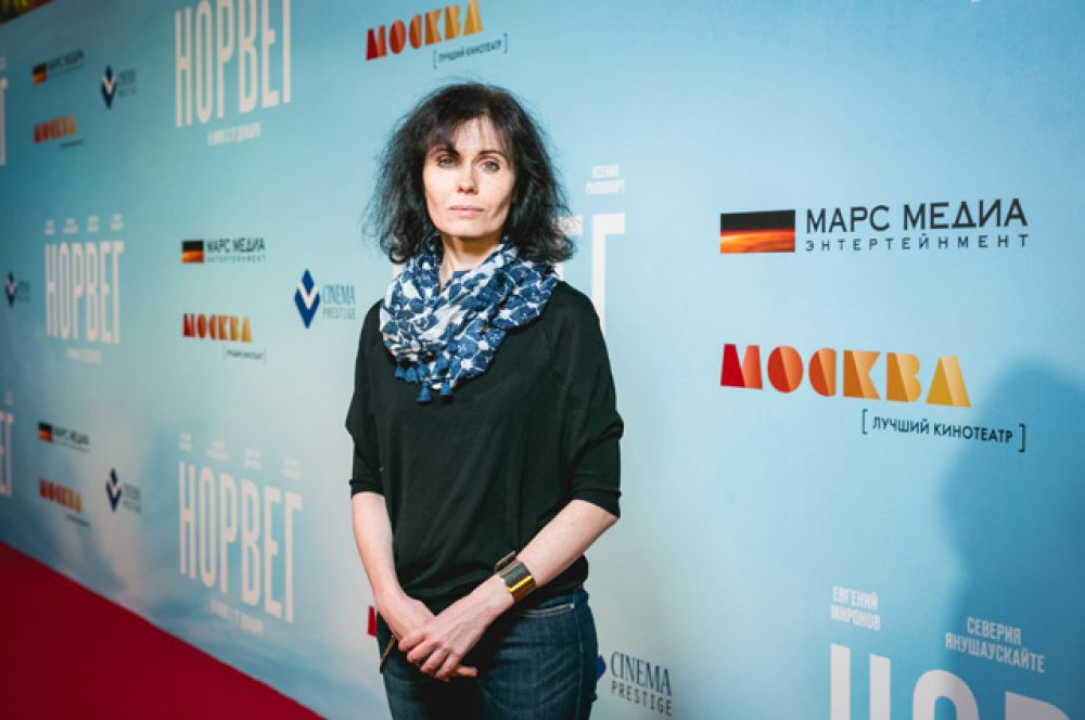 Режиссер Алена Званцова