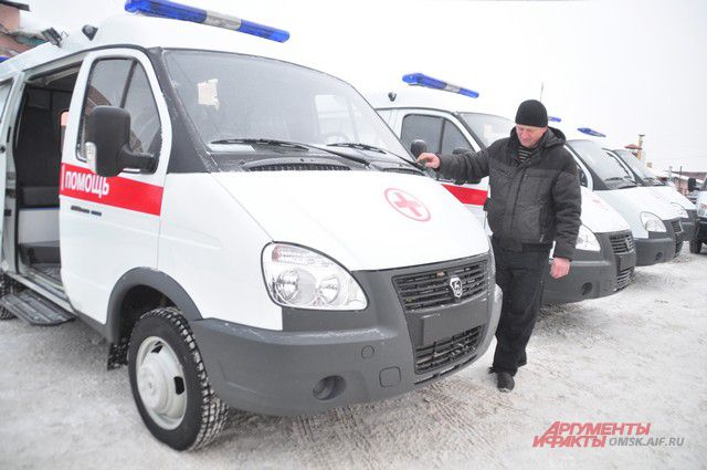 В Омске пятилетний малыш попал под колёса иномарки. 