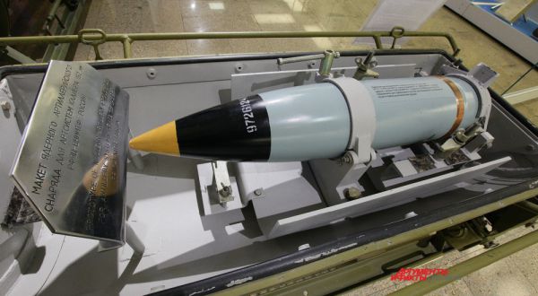Ядерный артиллерийский снаряд калибра 152 мм