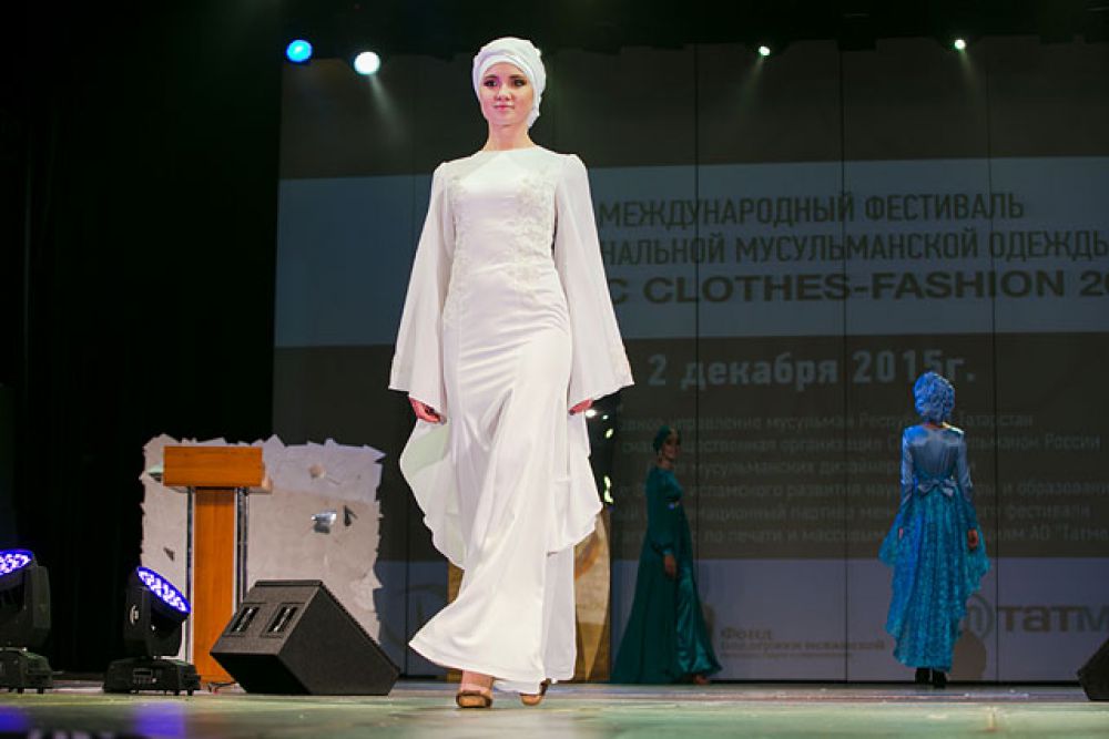 Платье два в одном: подойдет и для никаха, и для светской церемонии.
