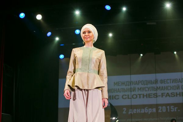 Хиджаб от кутюр. Как мусульманки совмещают тенденции моды с канонами ислама | АиФ Казань