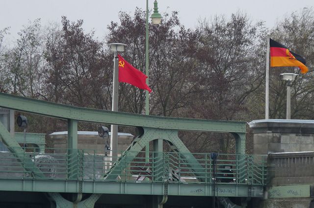 Глиникский мост во время съёмок фильма «Шпионский мост».