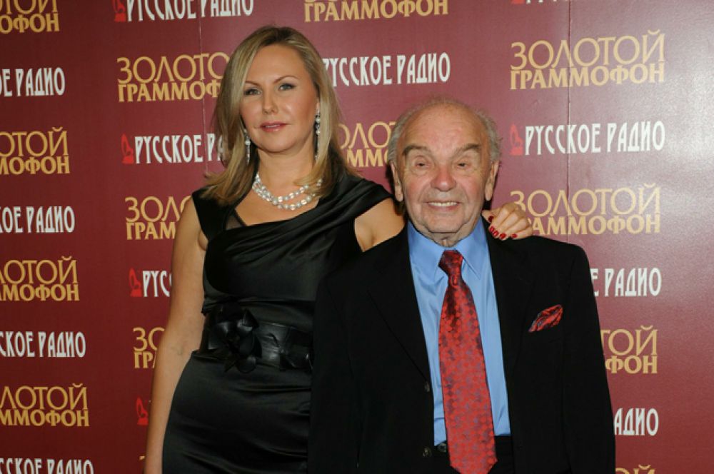 Владимир Шаинский с женой Светланой на премии «Золотой Граммофон» в 2011 году.