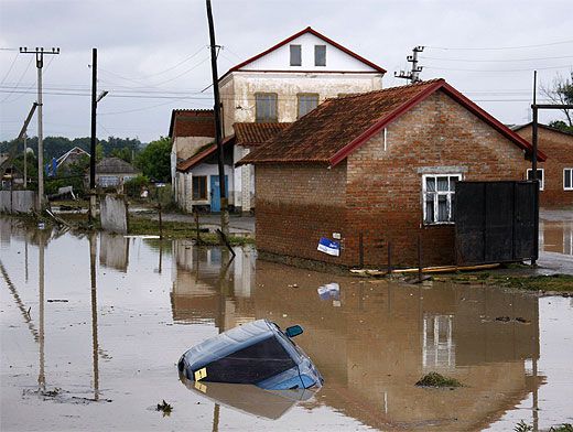 Память о Крымске. Фотогалерея о наводнении 2012 года и его последствиях