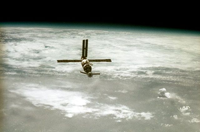 Как развивается космический туризм в России и США? | Актуальные вопросы ...