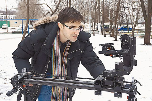 Дмитрий Натолочный, победитель конкурса «Умник», разработал портативную систему контроля движения видеокамеры.