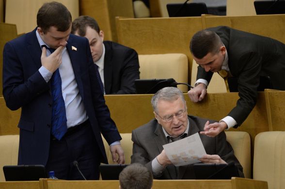 Не так давно лидер ЛДПР Владимир Жириновский предложил ограничить максимальный вес чиновников 80 килограммами.