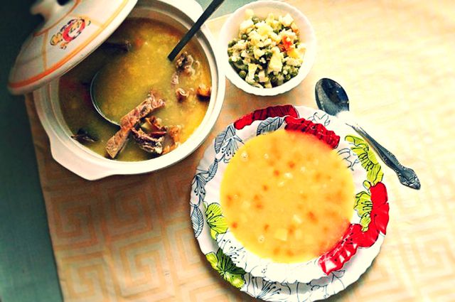 Рецепт очень вкусного горохового супа с копченостями с пошаговыми фотографиями