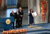 День вручения Нобелевских премий открылся в Осло, где прошла церемония награждения Квартета национального диалога в Тунисе, ставшего обладателем премии мира за 2015 год. 