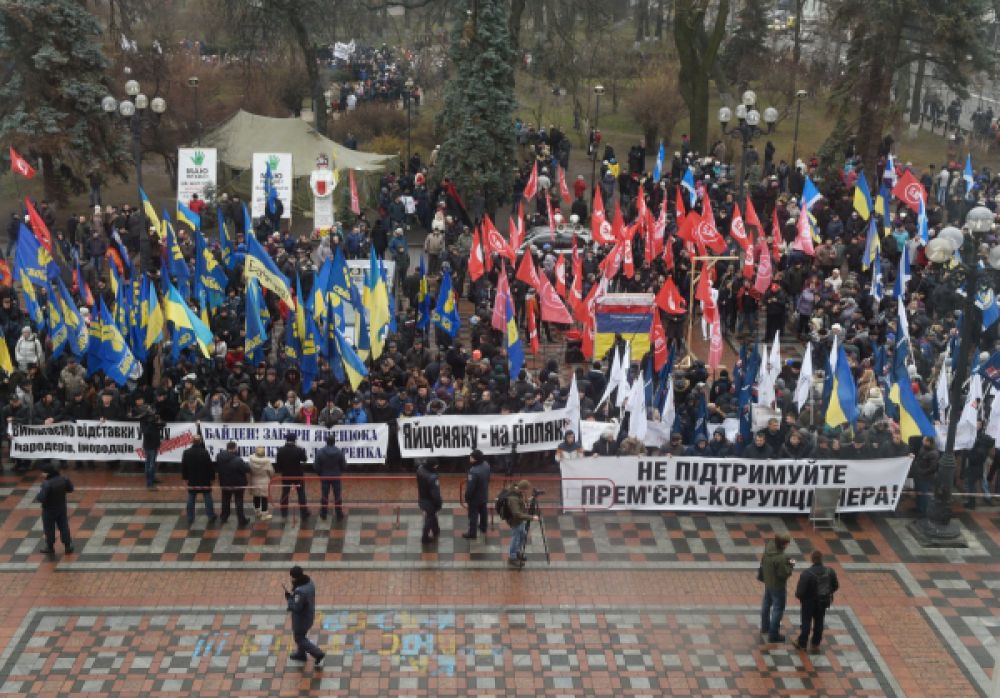 Всего на митинг пришли около 500 человек.