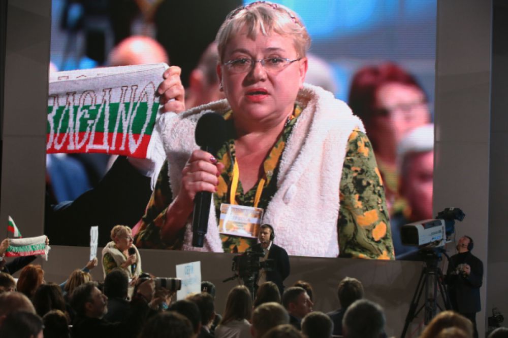 Пожалуй, самой запоминающейся из пресс-конференции 2012 года стала фраза Путина, обращенная к журанлистке Марии Соловьенко: «Маша, садись, пожалуйста. Сейчас я отвечу» и ее «Спасибо, Вова».