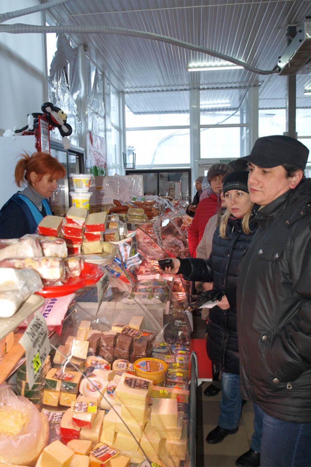 Все для новогоднего стола можно купить, посетив ТК «Сельскохозяйственный рынок».