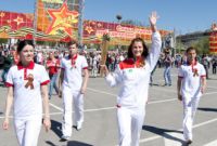 Приморские волонтеры в Казани и работали в волонтерском штабе, и сопровождали спортсменов на объекте.