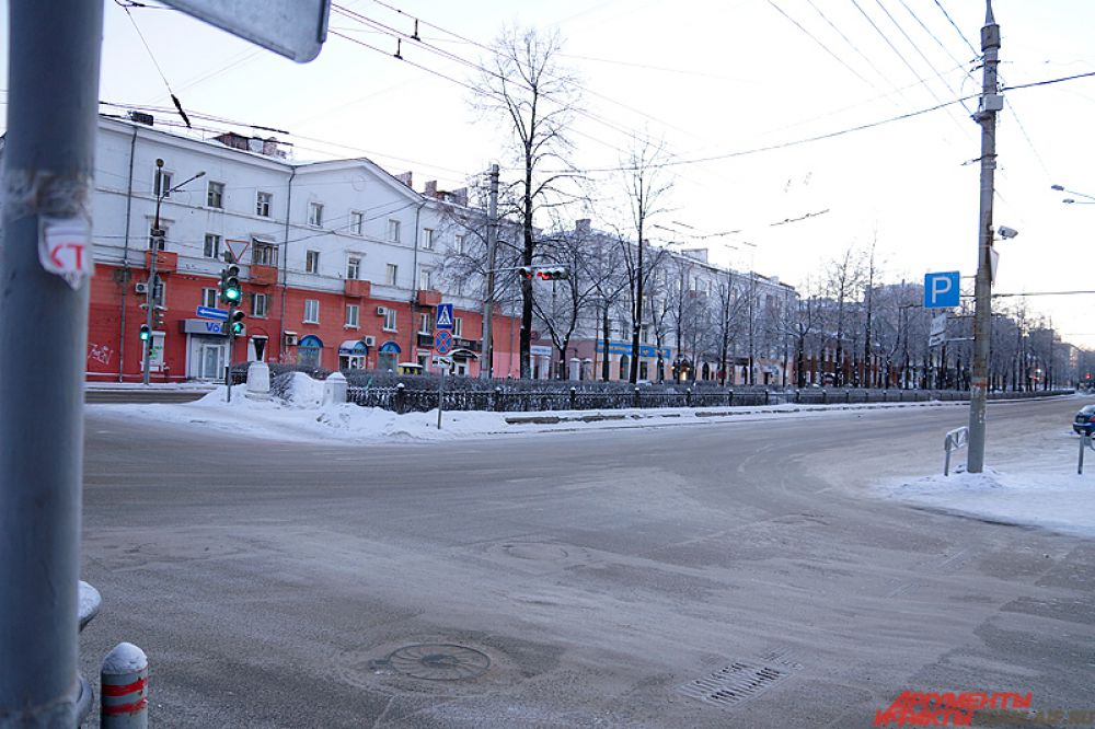 Перекрёсток Советской и Комсомольского проспекта.