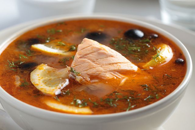 Рыбная солянка с красной рыбой – пошаговый рецепт приготовления с фото