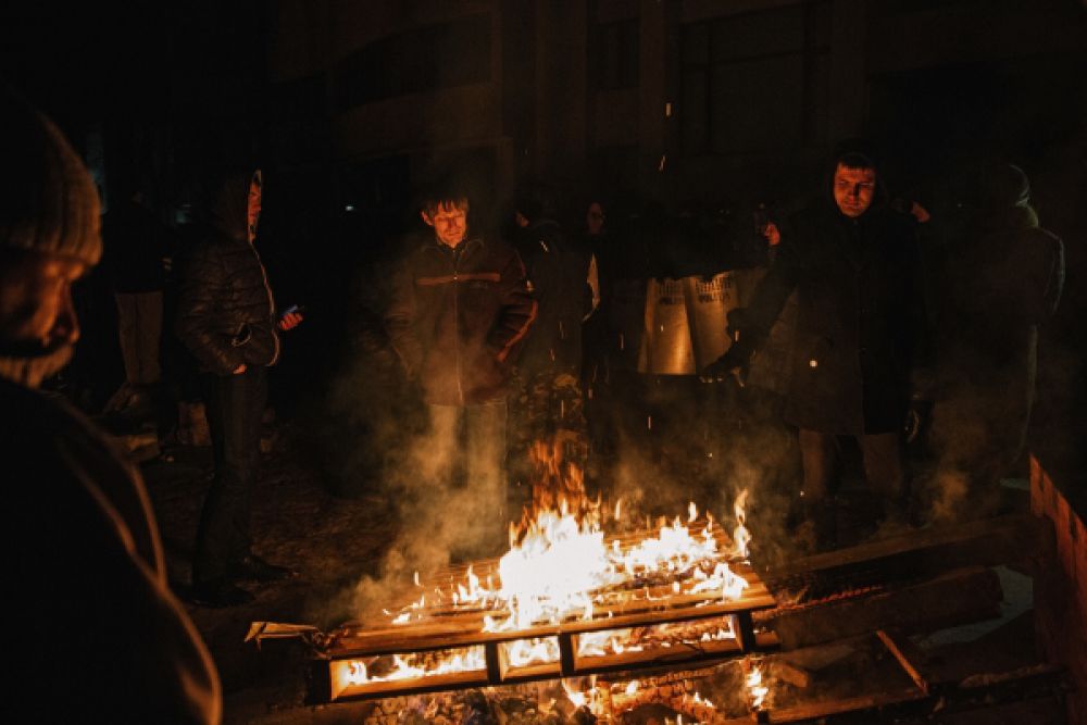Участники протестных выступлений.