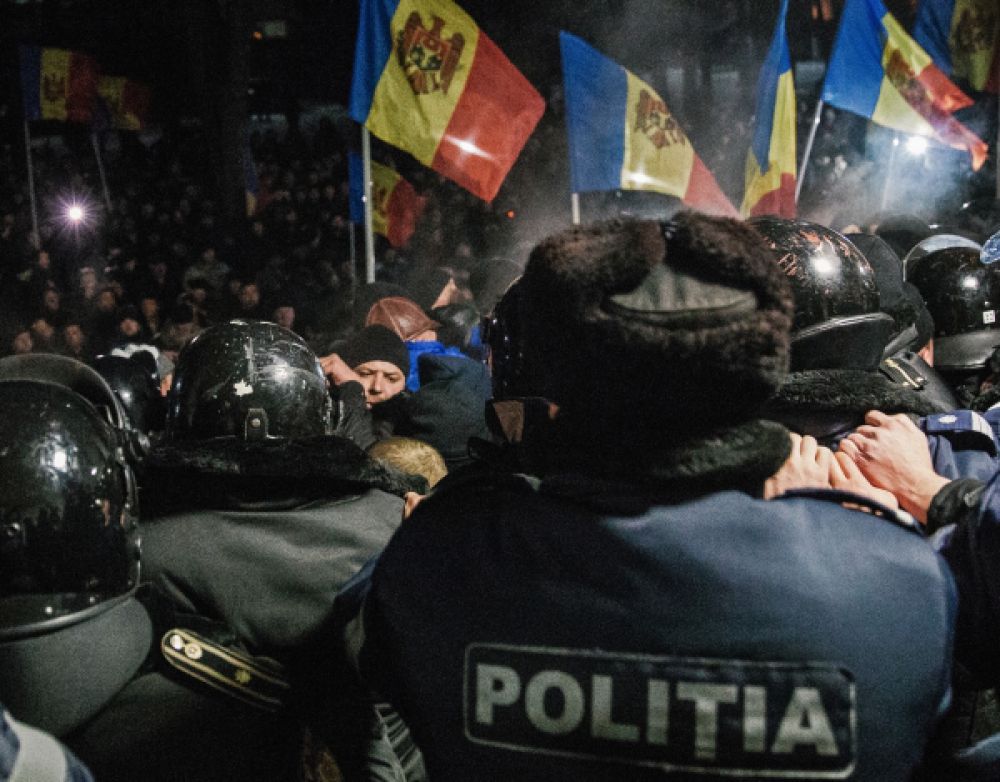 Прежнее правительство во главе с Валерием Стрельцом было отправлено в отставку 29 октября минувшего года.