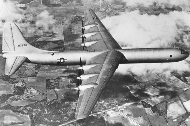 Американский бомбардировщик B-36.