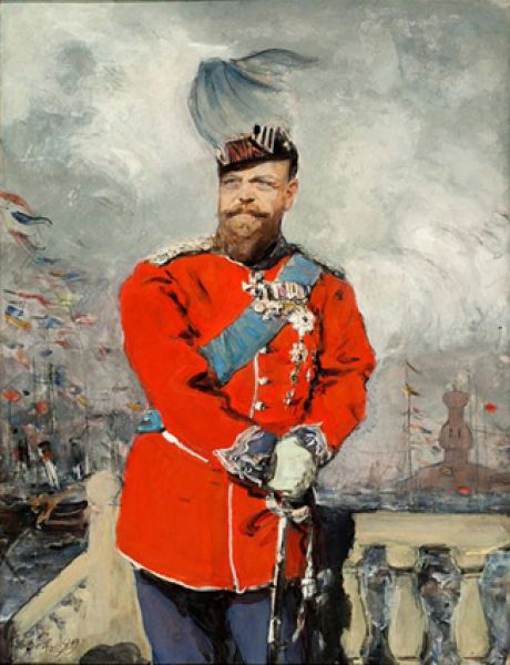 Привезенный из Дании портрет императора Александра III (1899), подаренный императором Николаем II офицерам Королевской лейб-гвардии, шефом которой был Александр III, также вернулся в музей, где хранится.