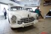ЗИМ (до 1957 года), ГАЗ-12 — советский шестиместный шестиоконный длиннобазный большой седан, серийно производившийся на Горьковском Автомобильном Заводе (Завод имени Молотова) с 1949 по 1959 год. По сравнению с простоватой «Победой», с минимумом хромированного декора и обобщёнными формами, ЗИМ приятно удивляет элегантными линиями, роскошным стайлингом в американском стиле, вниманием к мелочам (которые и определяют в целом восприятие автомобиля), обилием хрома в отделке как экстерьера, так и интерьера.