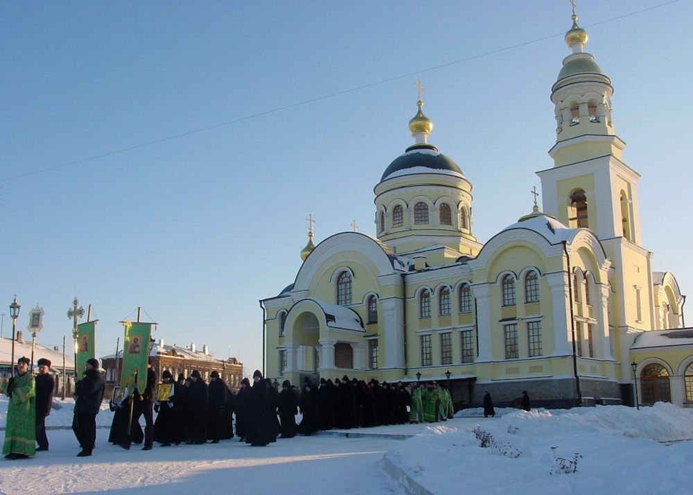 В Меркушино располагается подворье Александро-Невского Ново-Тихвинского женского монастыря. Сестры трудятся в храме и принимают многочисленных паломников.