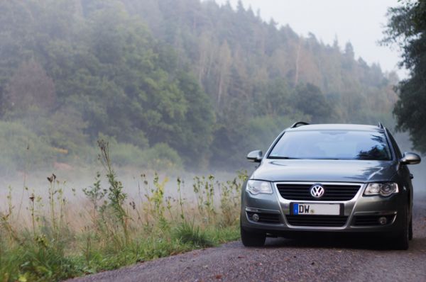 Также в двух регионах России популярен Volkswagen Passat.