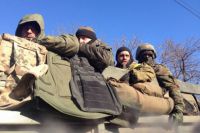 Украинские военные покидают Дебальцево
