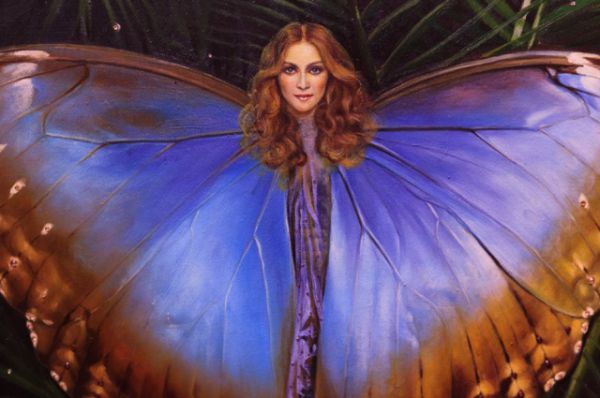 Один из портретов художника «Мадонна, как бабочка».