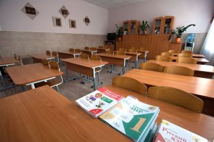 В этом году многие дети и родители узнали о том, что школа за- крыта, буквально на её пороге.
