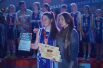 Самая результативная спортсменка получила приз от Светланы Антиповой.