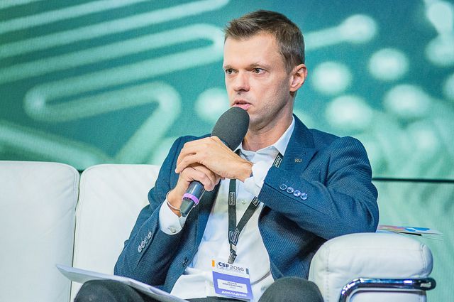 Члена совета Институра развития Интернета Сергей Плуготаренко.