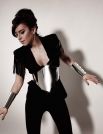 За 15 лет на сцене девушка сменила не один образ
