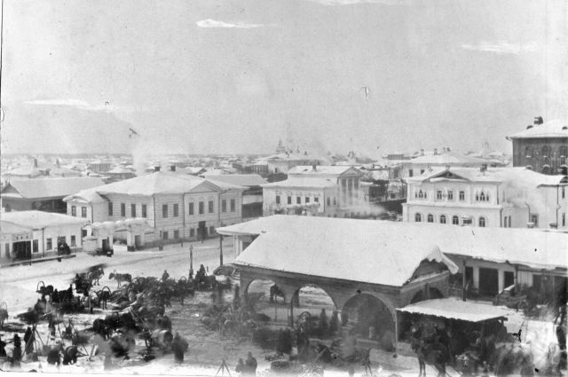 Базарная площадь Енисейска. Фото XIX века.