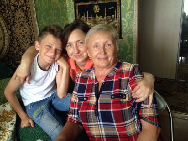 Сидоренко Вера с мамой Лидией Федоровной и сыном Андреем.
