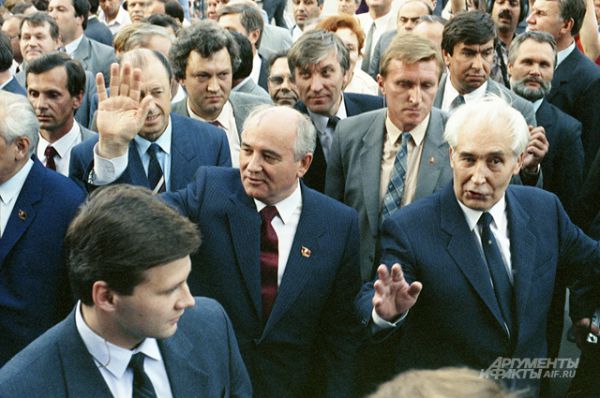 Михаил Горбачёв на последнем XXVIII съезд КПСС, 1990 год.